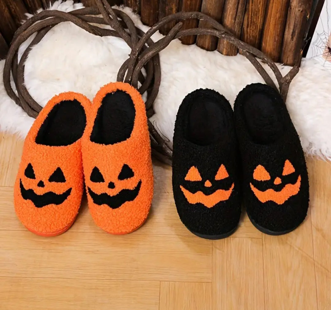 JACK-o-LANTERN WOMEN'S SOFT SLIPPERS